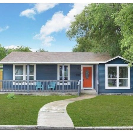 Stylish 4 Br2Ba Renovated Home Near Downtown San Antonio Exterior foto