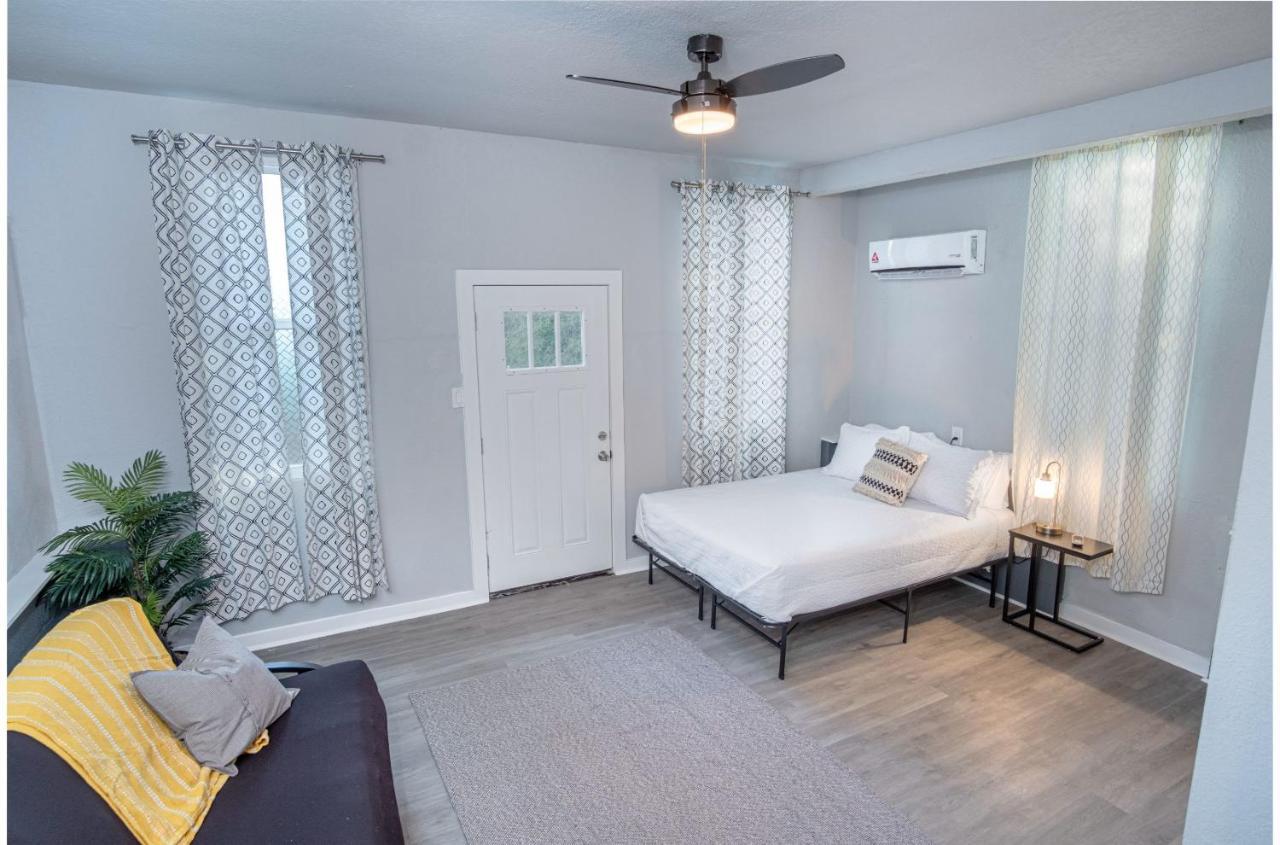 Stylish 4 Br2Ba Renovated Home Near Downtown San Antonio Exterior foto